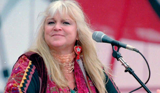 Dünyaca ünlü şarkıcı Melanie Safka, 76 yaşında hayatını kaybetti