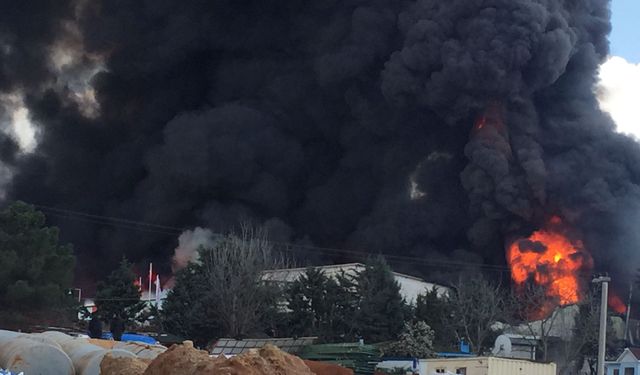 Gebze’de kimya fabrikasında yangın