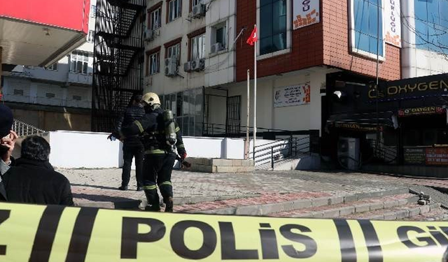 Gaziantep'te Tapu Müdürlüğü binasında korkutan yangın