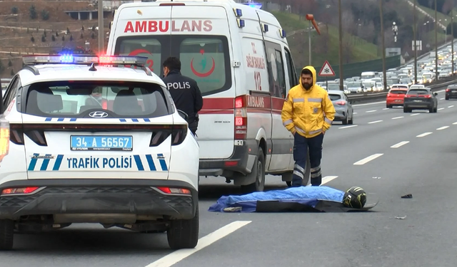 TEM Otoyolu'nda kaza! Motokurye feci şekilde can verdi