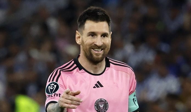 Lionel Messi, Şampiyonlar Ligi'ne erken veda etti