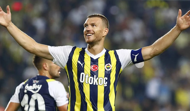 Fenerbahçe'nin yıldız golcüsü Edin Dzeko'ya rekor teklif geliyor