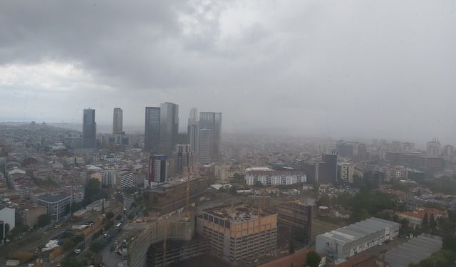 Meteoroloji'den yarın sabah için İstanbullulara sağanak yağış uyarısı