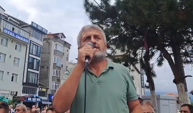 Ağaç kesimini engellemek isterken silahlı saldırı sonucu hayatını kaybeden Reşit Kibar, Borçka'da defnedildi