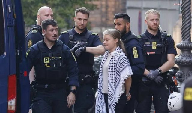 Kopenhag’ta İsrail karşıtı protestolarda aktivist Greta Thunberg’in de aralarında olduğu 6 kişi gözaltına alındı