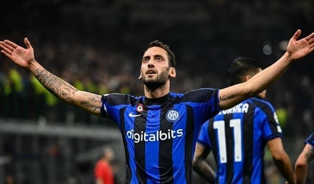 Hakan Çalhanoğlu, Ballon d'Or'a aday gösterildi