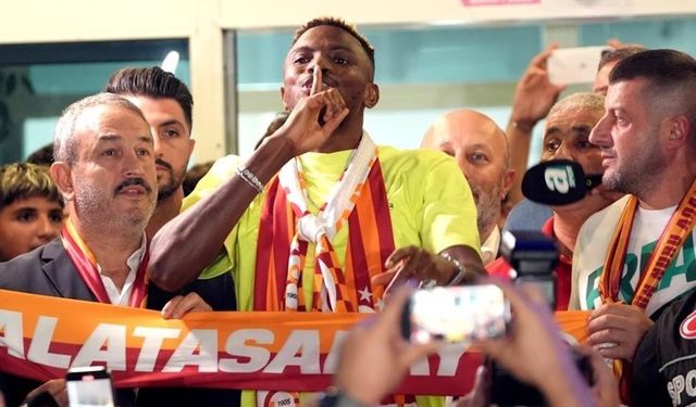 Victor Osimhen Galatasaray için İstanbul'a geldi: İşte Nijeryalı golcünün ilk sözleri!