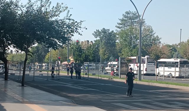 Diyarbakır’da "yasaklı miting"e karşı olağanüstü güvenlik önlemleri alındı