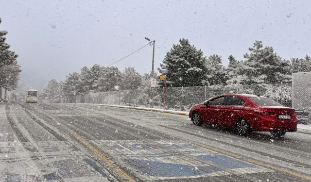 Meteoroloji'den kuvvetli yağış uyarısı! O şehirler dikkat...