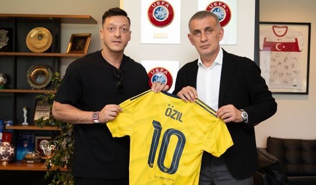 Mesut Özil'den TFF başkanlığı iddialarına yanıt: 'Benim hedefim...'