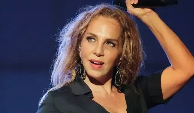 Sertab Erener 'Saygı1' etkinliğinde gözyaşlarına hakim olamadı