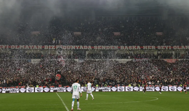 Bölgesel Amatör Lig maçında tarihi rekor! 30 bin taraftar izledi