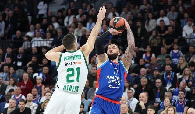 Anadolu Efes, Panathinaikos karşısında farklı kazandı!