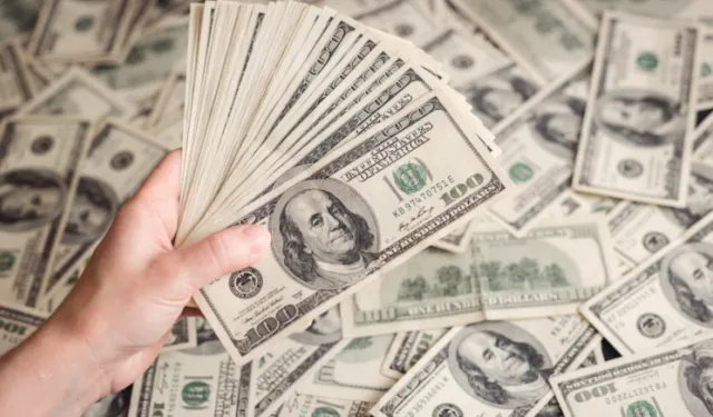 Dolar ve Euro haftaya nasıl başladı? İşte güncel döviz fiyatları