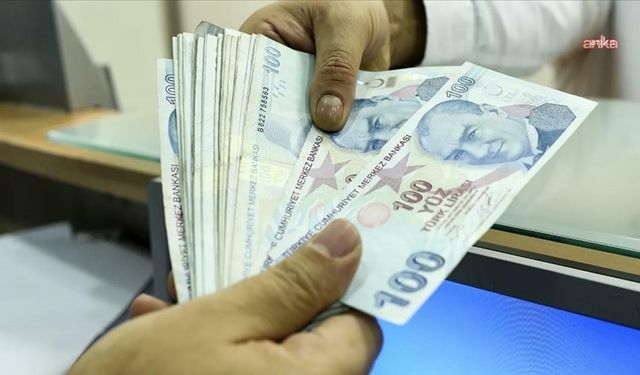 Memurlar ve emeklilerine yapılacak zam kararı Resmi Gazete'de