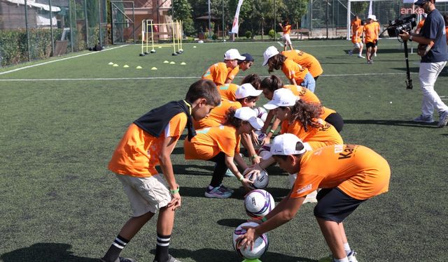 İBB Doğa Kampı’nda 4 bin çocuk bir araya geldi