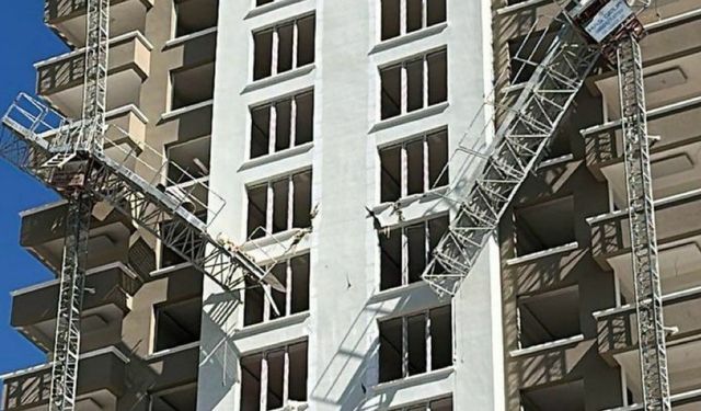 Ankara'da ikiye ayrılan yük asansöründen düşen 2 işçi hayatını kaybetti