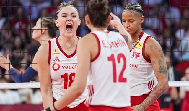 Filenin Sultanları Avrupa şampiyonu: Türkiye 3-2 İtalya
