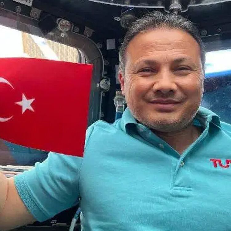 İlk Türk Astronot Alper Gezeravcı tuğgeneral oldu