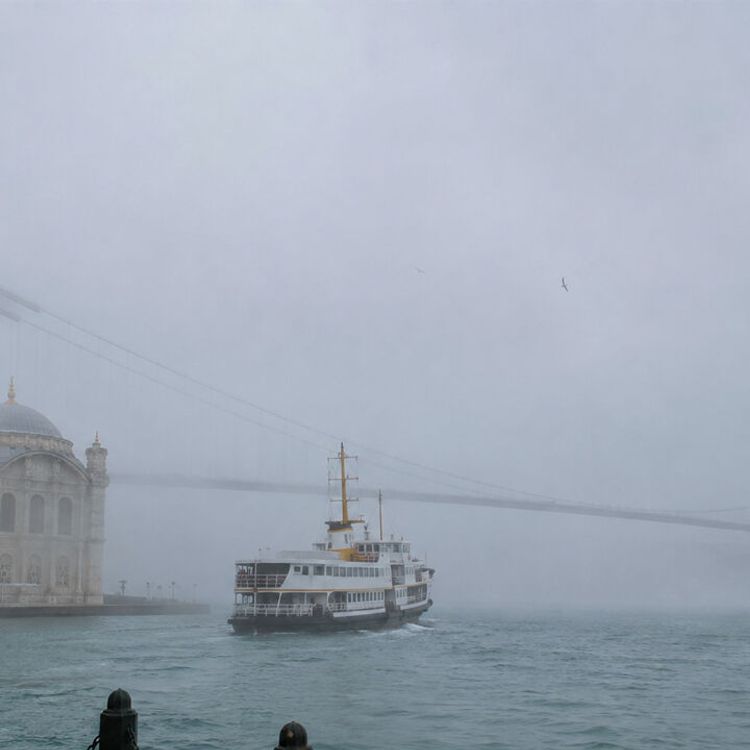 İstanbul Boğazı'nda yoğun sis alarmı!