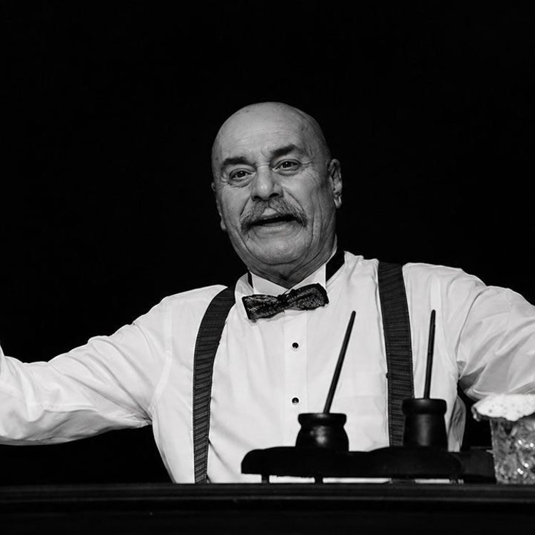 Türk tiyatrosunda acı kayıp: Faruk Günuğur hayatını kaybetti