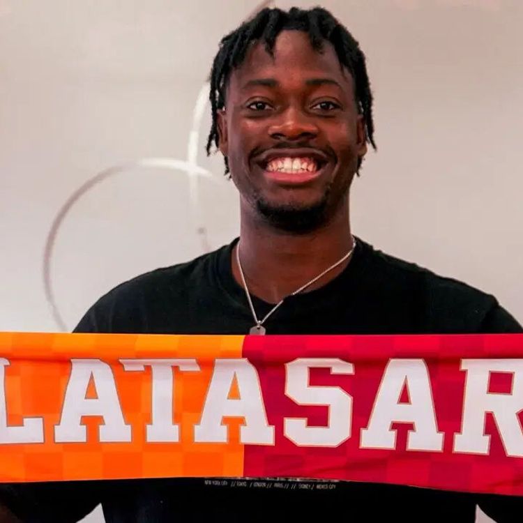 Galatasaray yeni transferini resmen açıkladı: İstanbul'a geldi