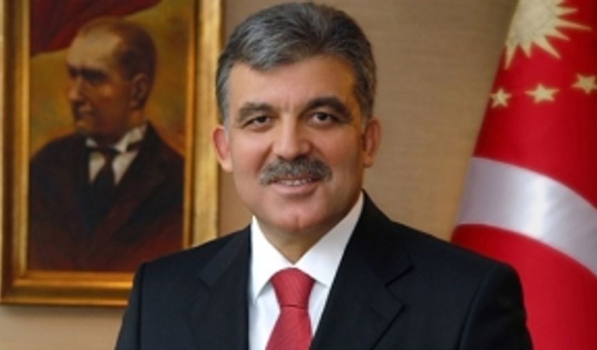 Abdullah Gül'den bayram çıkışı: Yarın 30 Ağustos, çok şükür hasta falan değilim