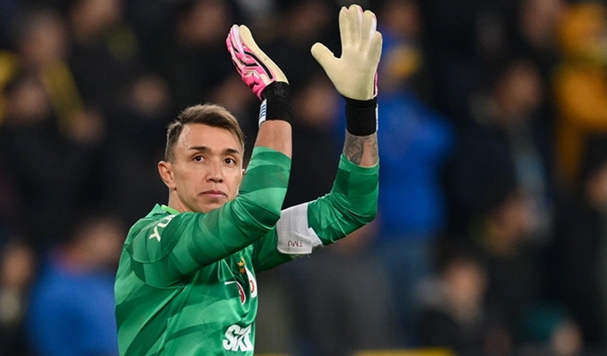 Fernando Muslera Türk futbol tarihine geçebilir: Galatasaray'ın efsanesini geride bırakacak!