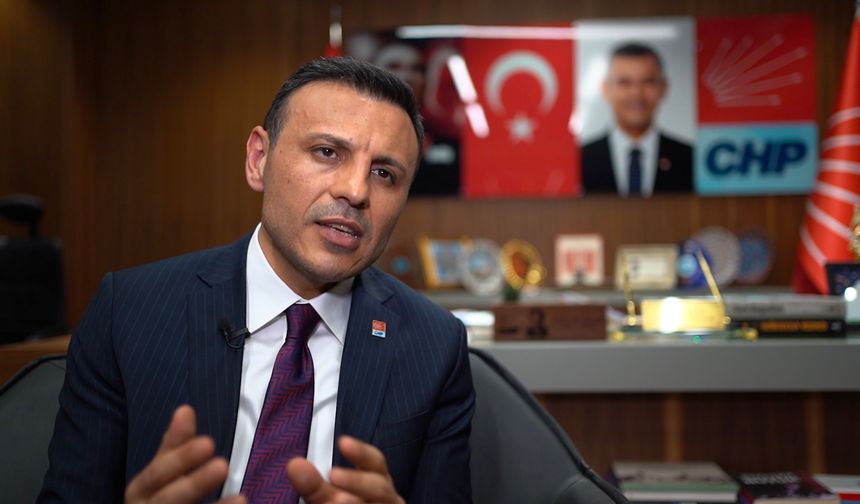 Özgür Çelik 'yeni bir gösteriye geçtiler' diyerek açıkladı