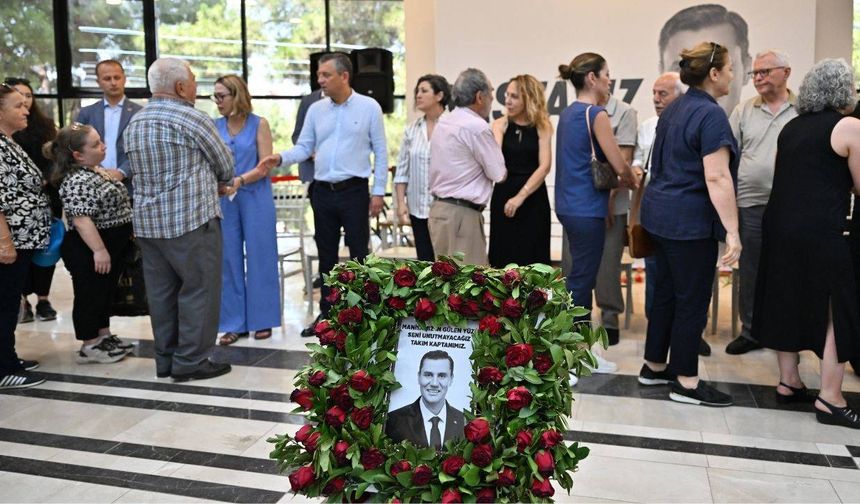 Özgür Özel, Ferdi Zeyrek’in ailesiyle taziyeleri kabul etti
