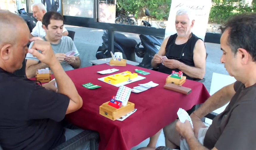 Burhaniye Briç Festivali'nde 120 sporcu heyecan dolu anlar yaşadı