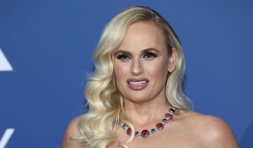 Rebel Wilson, yeni filmi 'Girl Group' ile yönetmen koltuğuna tekrar oturdu