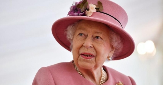 Kraliçe II. Elizabeth hayatı dolu dolu yaşadı. Babası Kral George’un 1952&#039;de ölümünden sonra İngiltere&#039;nin en uzun hüküm süren hükümdarı olarak tahta çıkmadan önce ve sonrasında, Kraliçe heyecanla doluydu. İşte 96 yaşında vefat eden kraliçe hakkında en büyüleyici, az bilinen ilk 6 gerçeğin bir listesi.