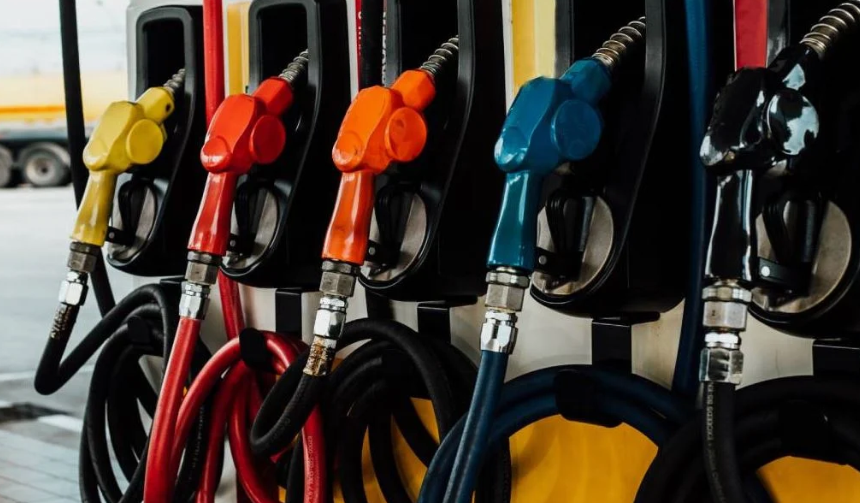 Akaryakıt Benzin Motorin