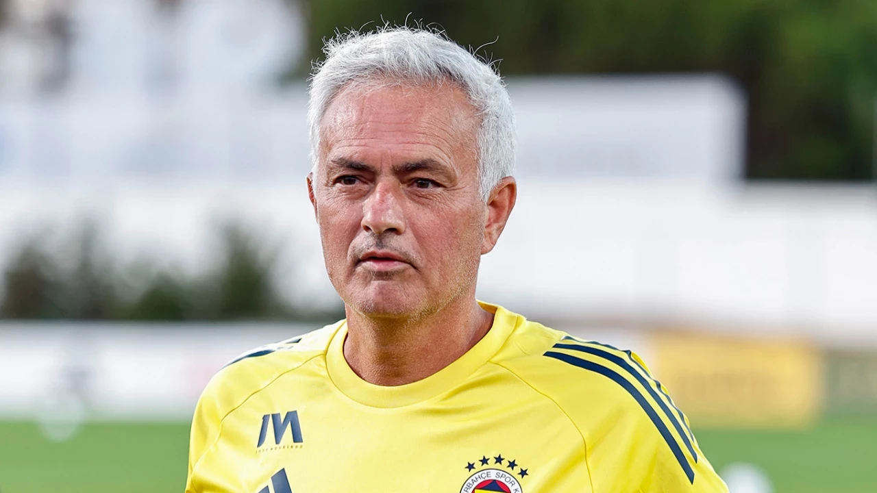 Jose Mourinho Yine Bombaladi Fenerbahce Futbol Transfer Xdc9